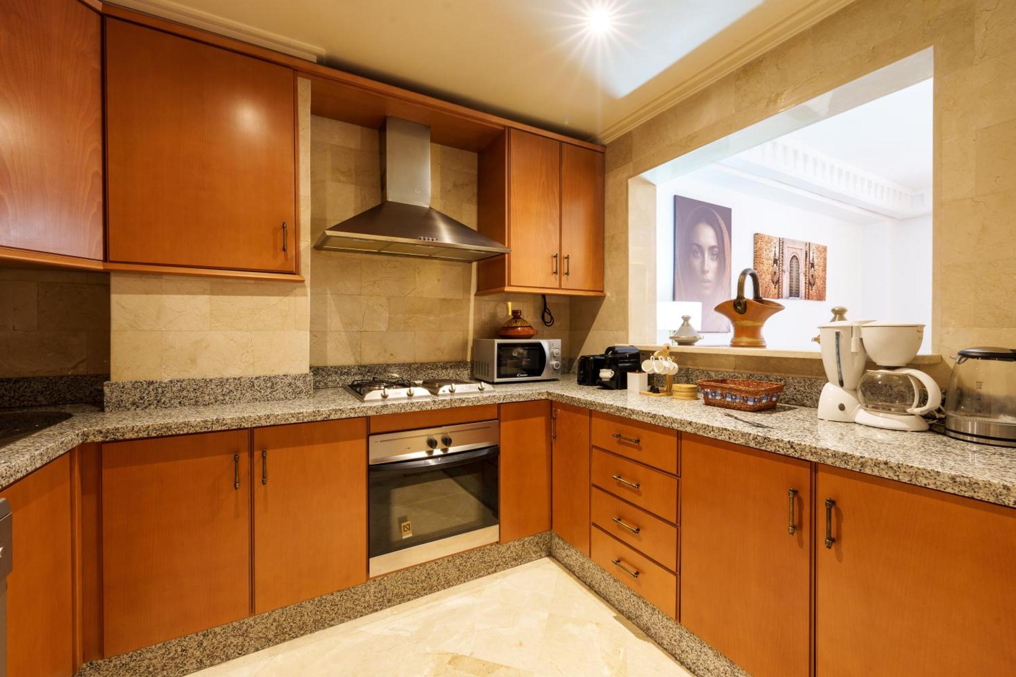 Appartement Chic Gueliz Plaza Avec Vue มาร์ราเกช ภายนอก รูปภาพ